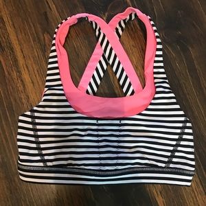 Lululemon sports bra